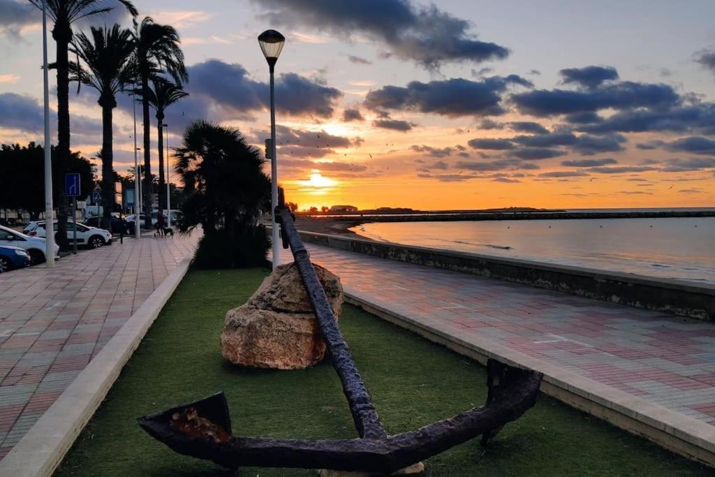 Santa Pola Con Tres Dormitorios Playa Levante Exteriör bild